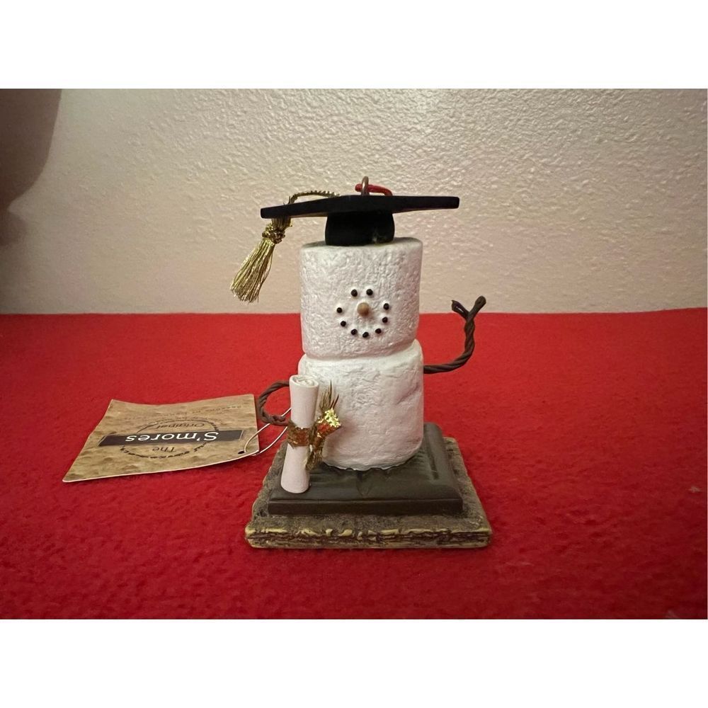 S’mores Midwest of Cannon Falls Original Ornament, Marshmallow Graduation Diplom